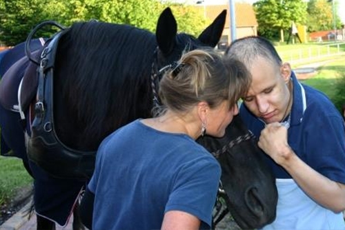 Teilhabe und Förderung bei Sehbehinderung und Taubblindheit