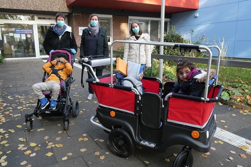 Motorisierter Transportwagen für Kinder 